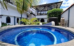 Hotel Santo Tomas / Historical Property